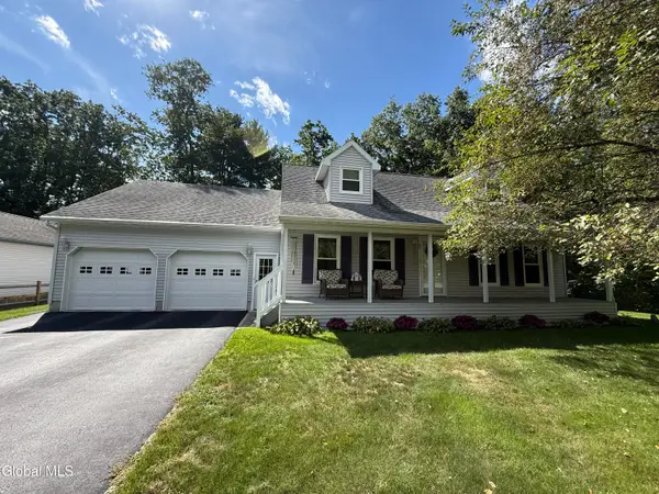 11 Goldfinch Road, Queensbury, NY 12804