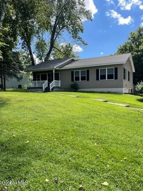 14 Glen Drive, North Greenbush, NY 12180