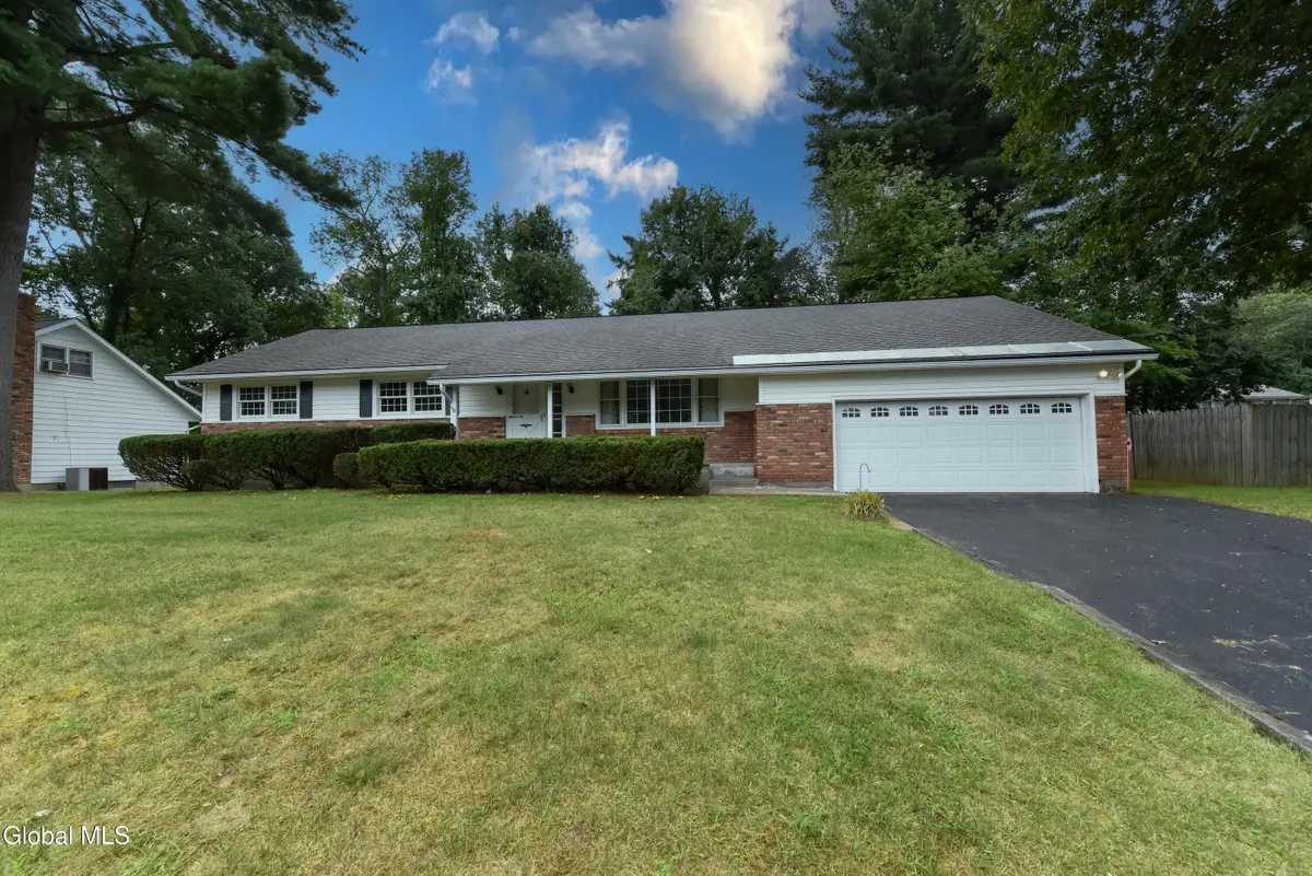12 Arnold Drive, Clifton Park, NY 12065 - #1