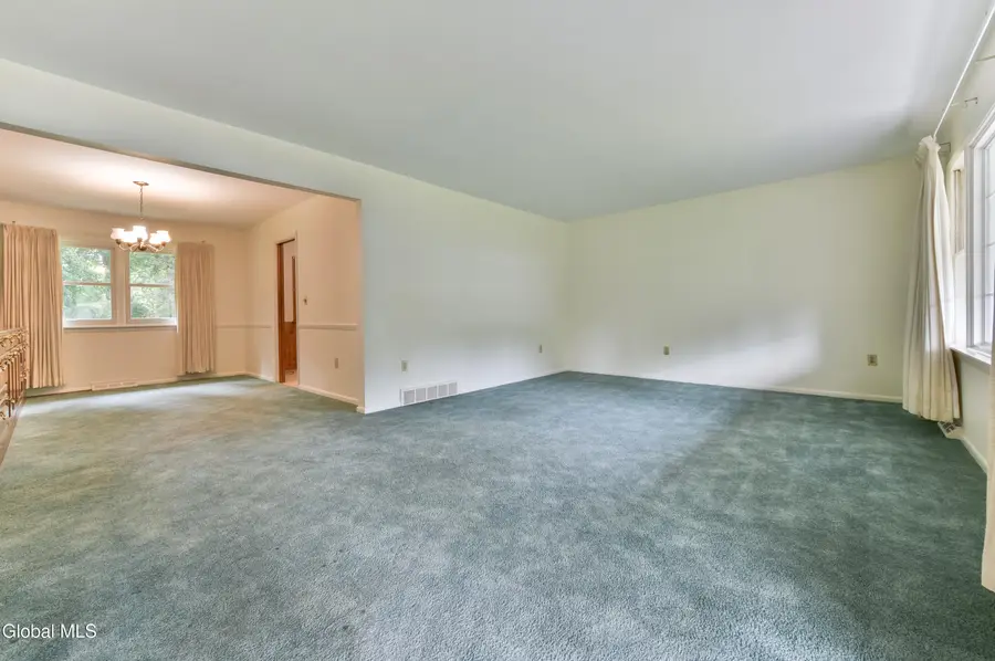 12 Arnold Drive, Clifton Park, NY 12065 - #3