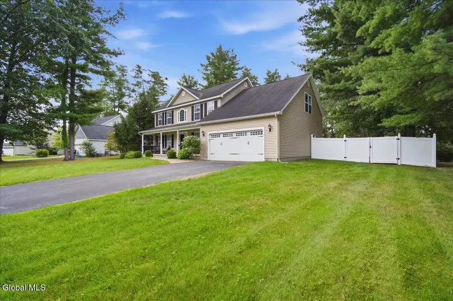 4 Wyndham Way, Ballston Spa, NY 12020 - #3