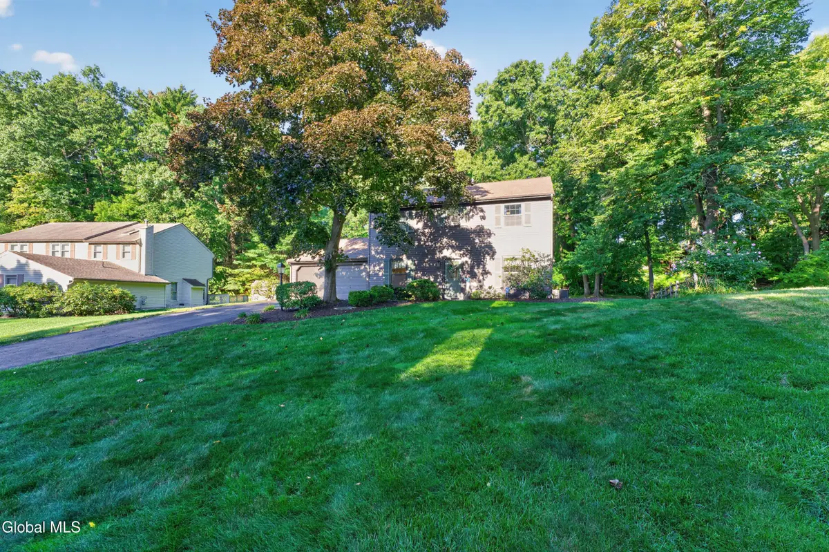 312 Ridgewood Circle, Guilderland, NY 12203 - #1