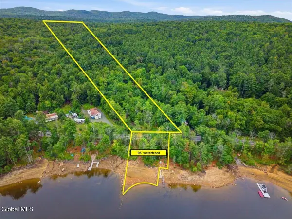 2776 S Shore Road, Day, NY 12835