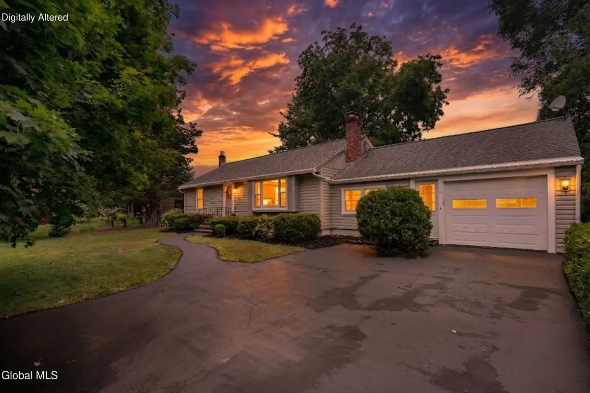 11 Carolyn Lane, Glenville, NY 12302 - #1