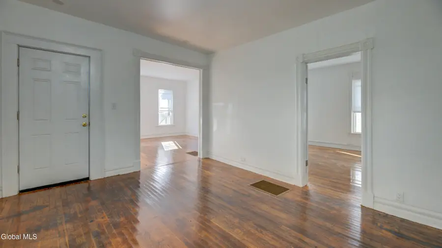 28 Park Street, Gloversville, NY 12078 - #3