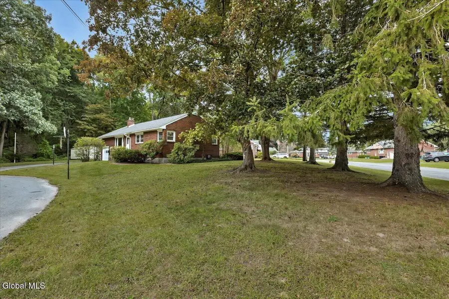 1045 O'brien Avenue, Rotterdam, NY 12303 - #3