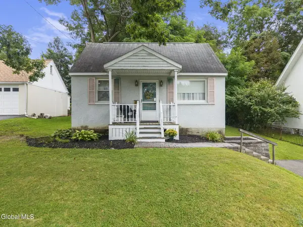 33 Evelyn Avenue, Amsterdam, NY 12010