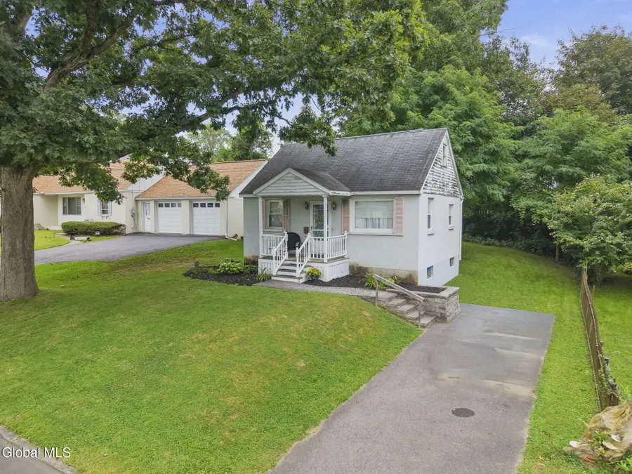 33 Evelyn Avenue, Amsterdam, NY 12010 - #2