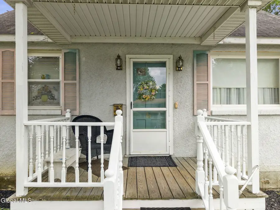 33 Evelyn Avenue, Amsterdam, NY 12010 - #3