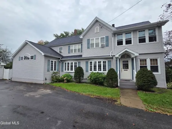 26 E 11th Avenue, Gloversville, NY 12078