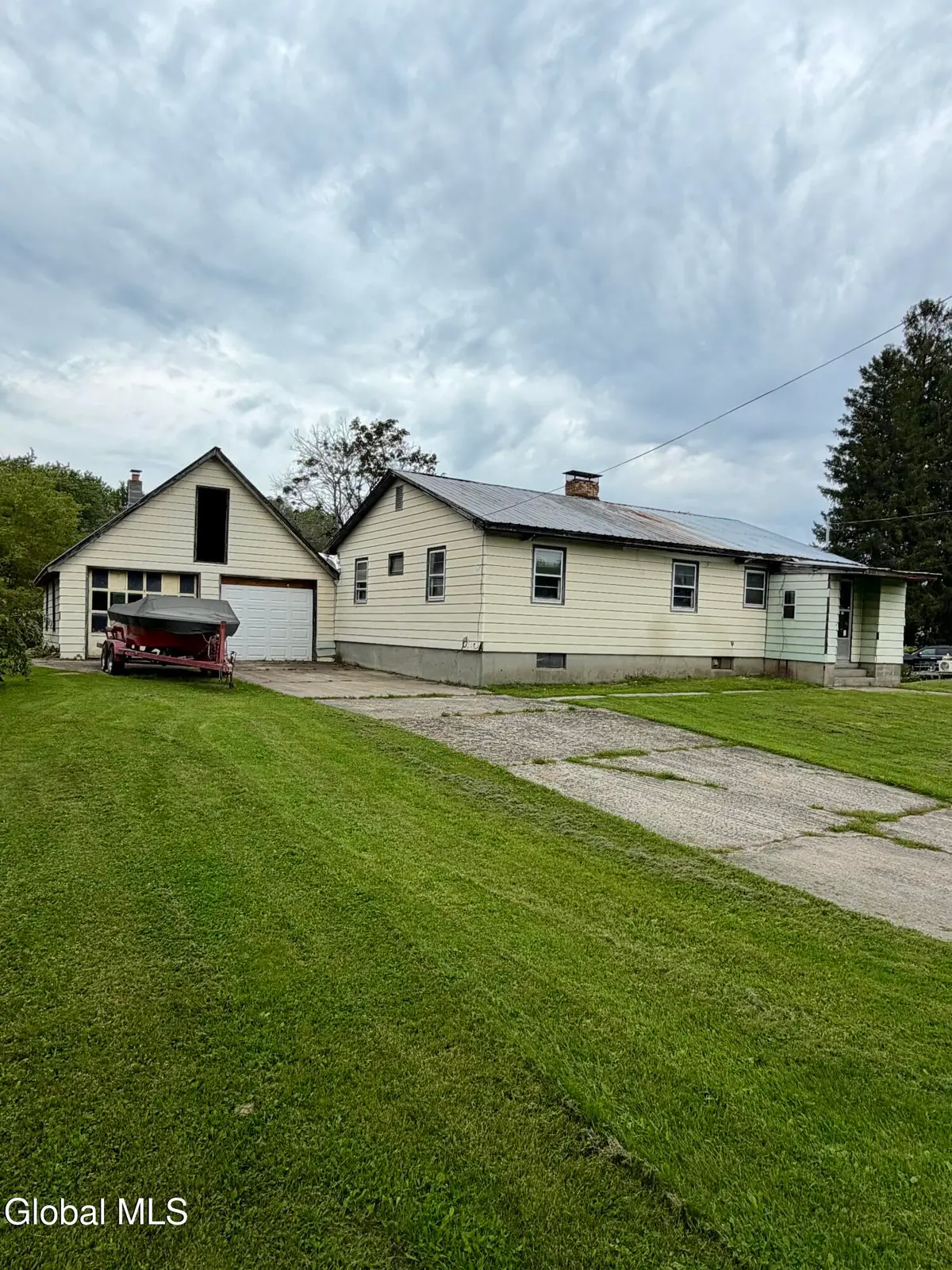 4 S East Avenue, Johnstown, NY 12095 - #1