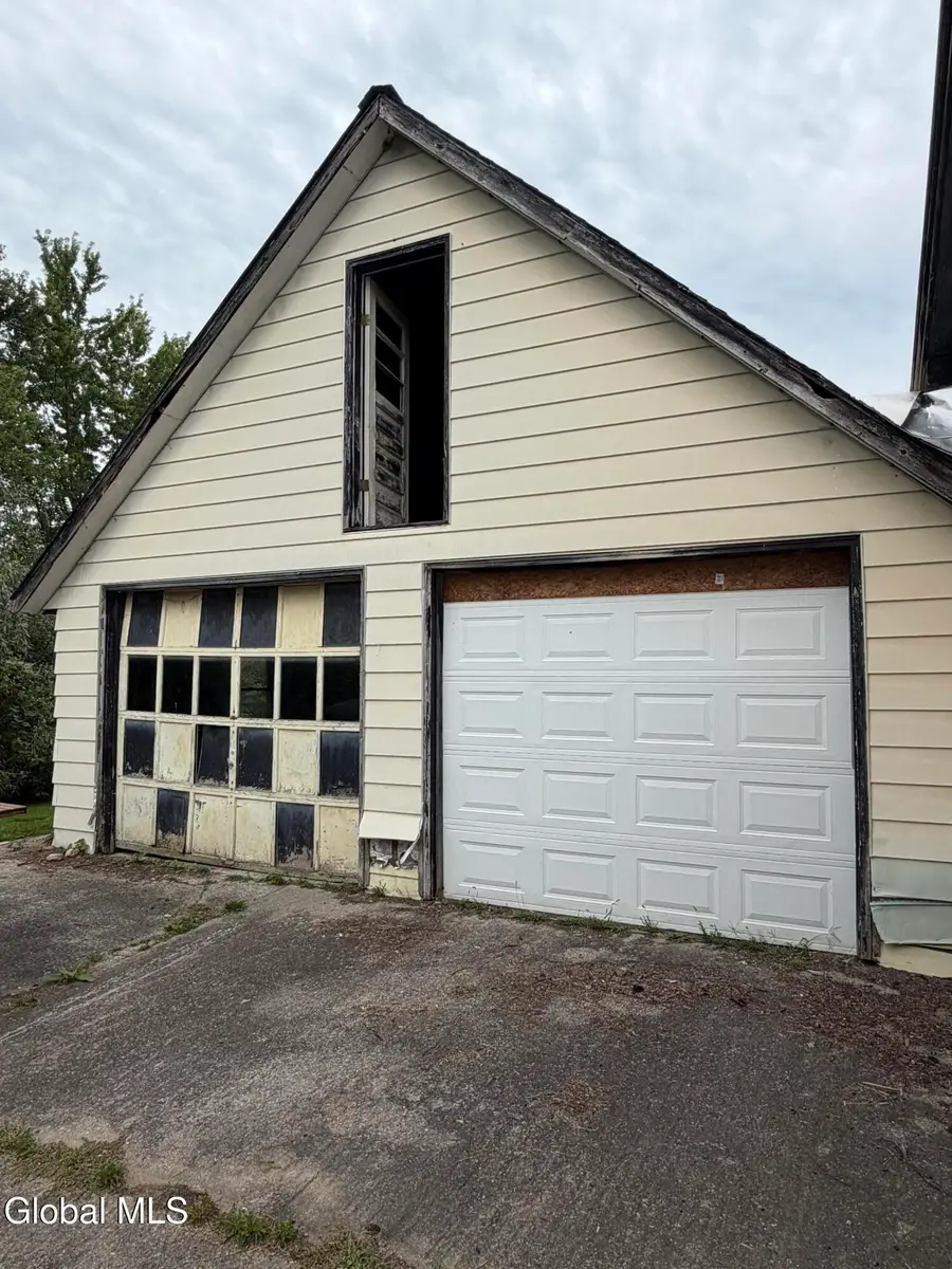 4 S East Avenue, Johnstown, NY 12095 - #2