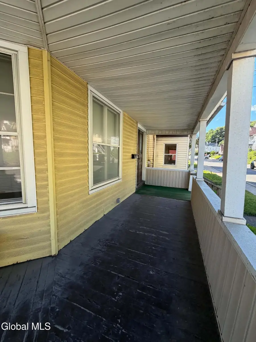 327 E Main Street, Amsterdam, NY 12010 - #3