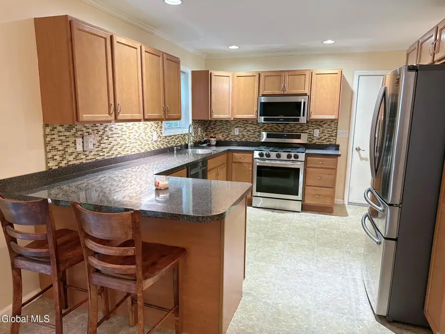 23 Geneva Drive, Queensbury, NY 12804 - #2