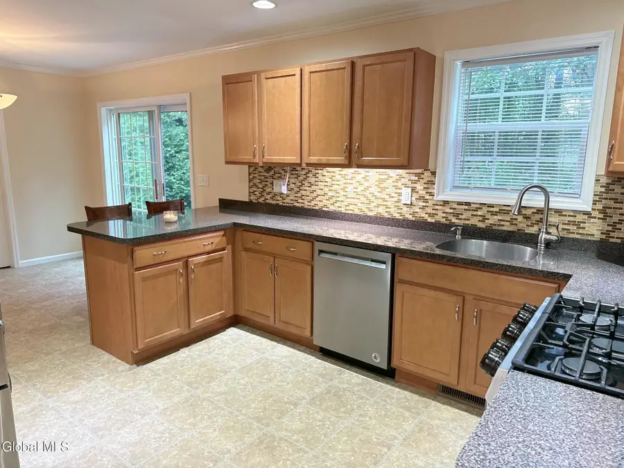 23 Geneva Drive, Queensbury, NY 12804 - #3
