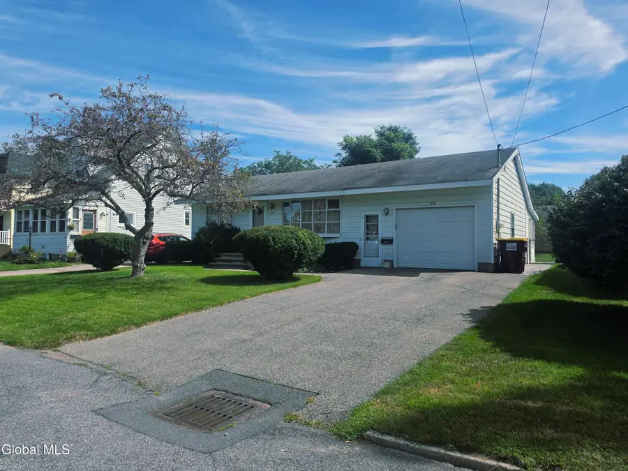 2720 Van Dyke Avenue, Rotterdam, NY 12306 - #2