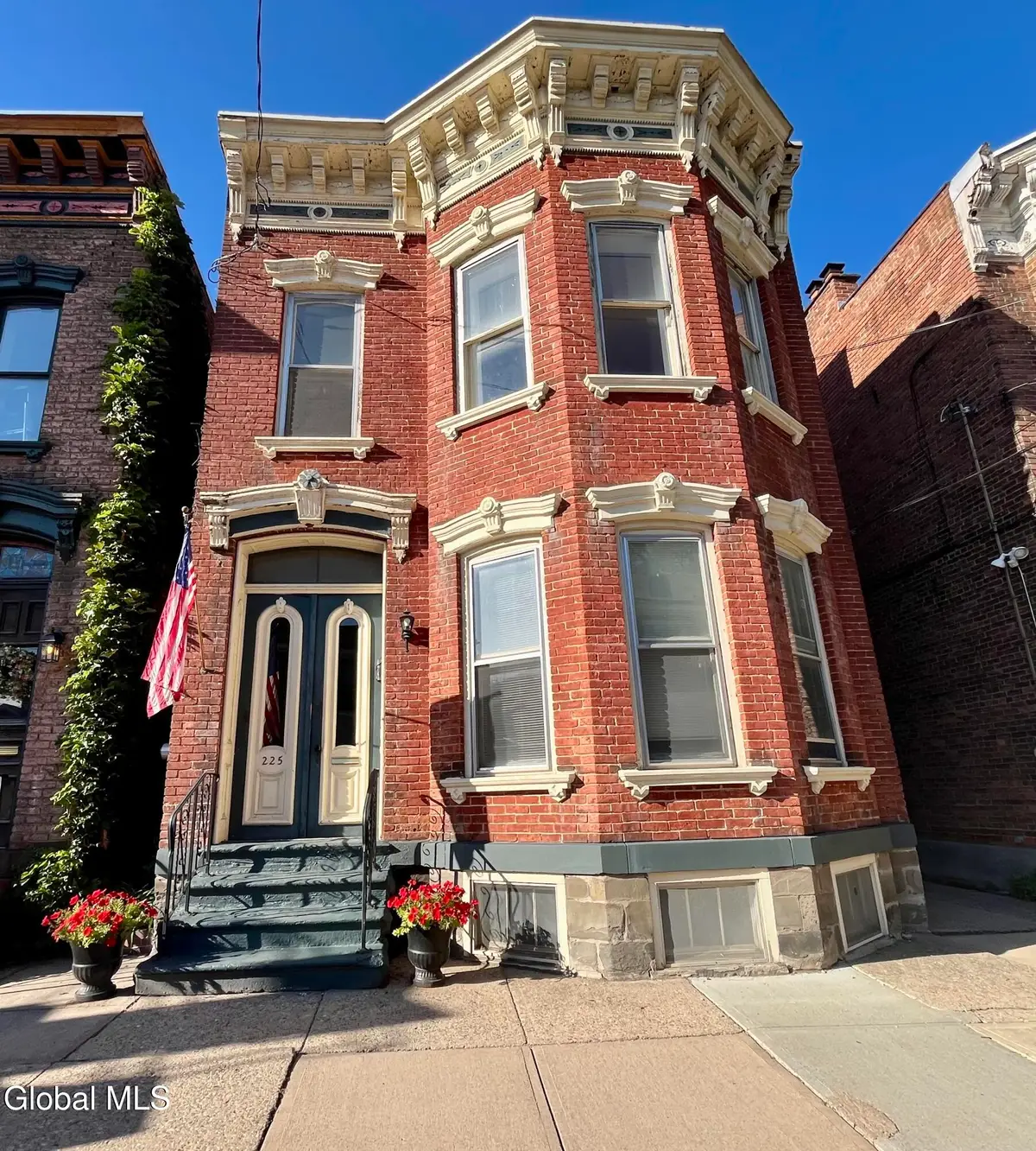 225 Green Street, Schenectady, NY 12305 - #1