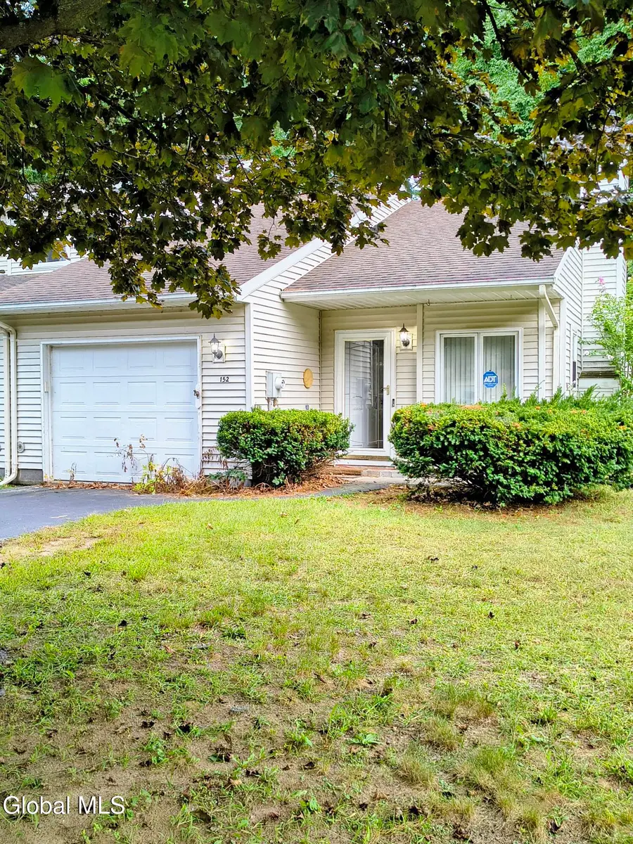 152 Tallow Wood Drive, Clifton Park, NY 12065 - #2