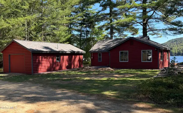 59 Alice Bissell Lane, Long Lake, NY 12847