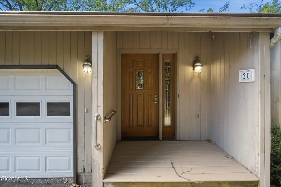 20 W Skyview Drive, Cohoes, NY 12047 - #3