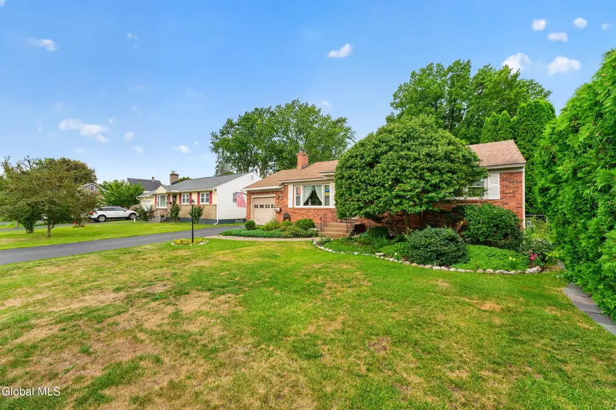 1527 Ardsley Place, Schenectady, NY 12308 - #2