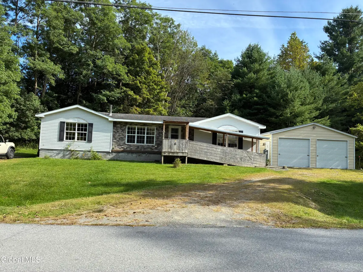 6 White Street, Hoosick Falls, NY 12090 - #1