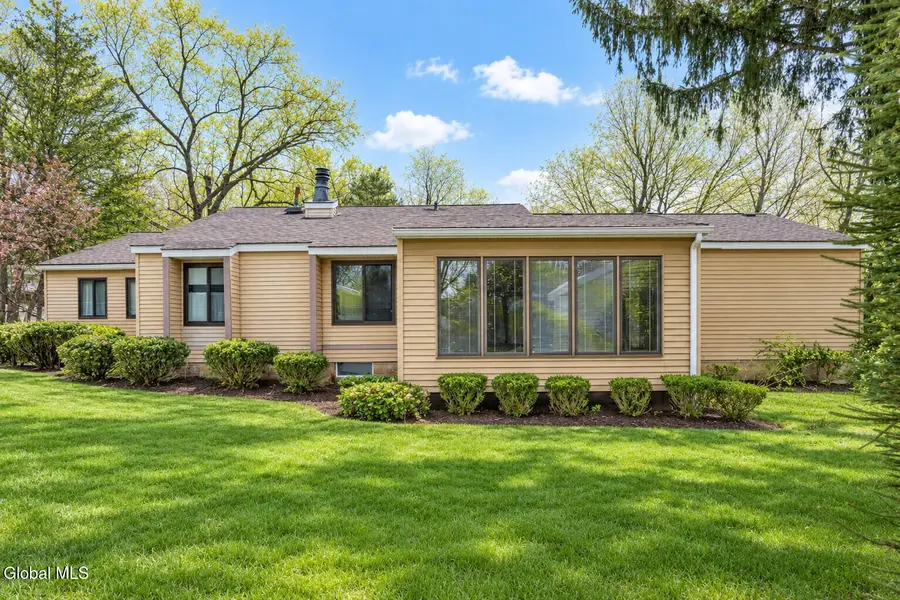 2 Loudonwood E, Albany, NY 12211 - #2