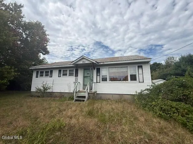 4866 Route 9n, Corinth, NY 12822 - #1