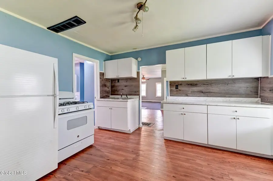 243 S Main Street, Gloversville, NY 12078 - #3