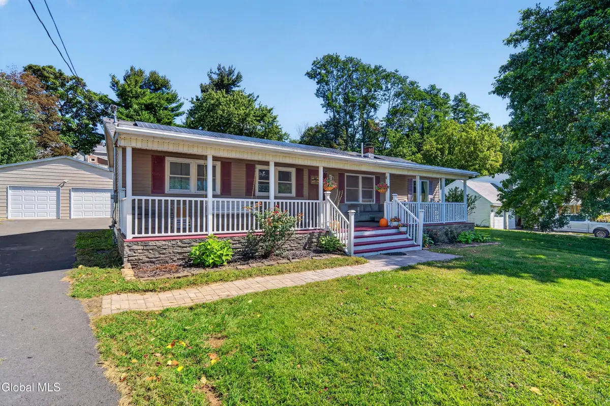 10 Kitty Lane, East Greenbush, NY 12144 - #1