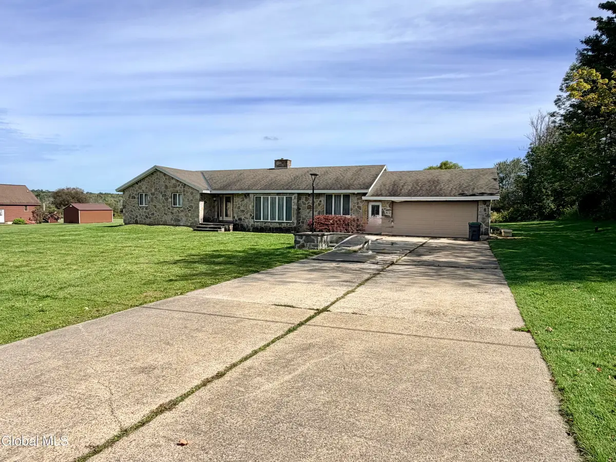 499 Mckay Road, Amsterdam, NY 12010 - #1