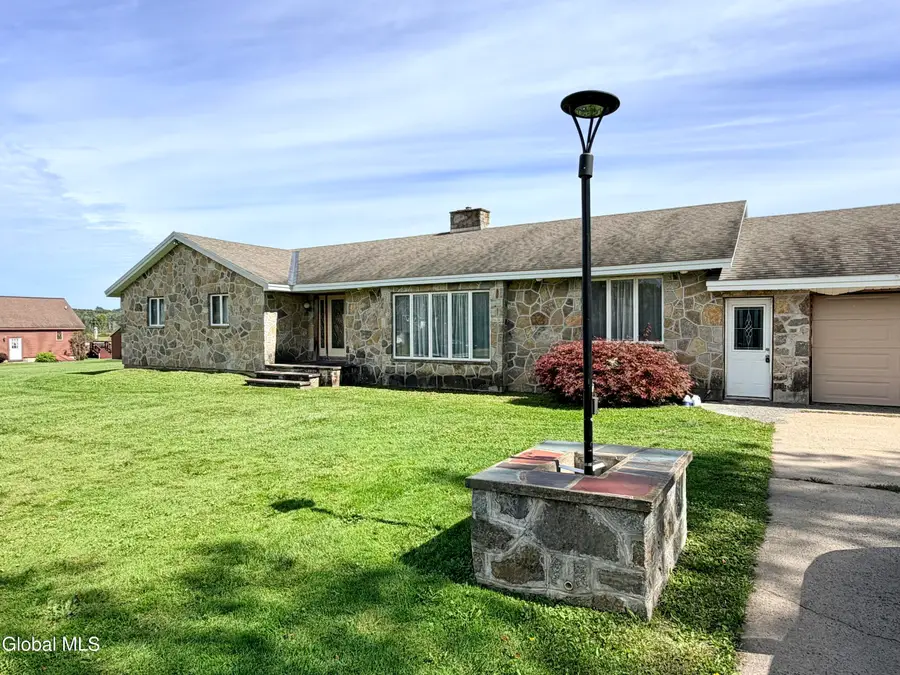 499 Mckay Road, Amsterdam, NY 12010 - #3