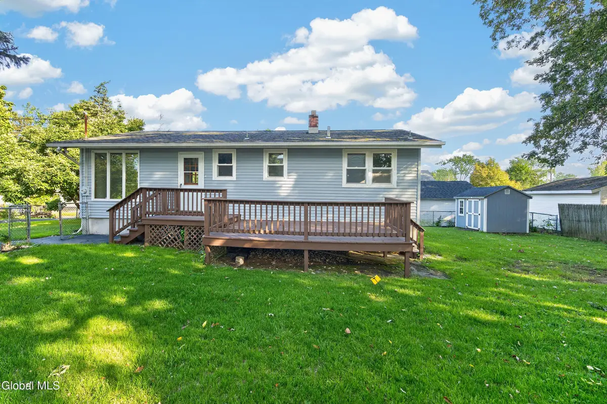 31 Massachusetts Avenue, Hampton Manor, NY 12144 - #1