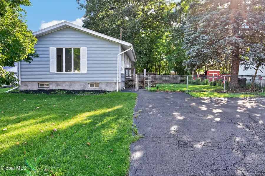 31 Massachusetts Avenue, Hampton Manor, NY 12144 - #3