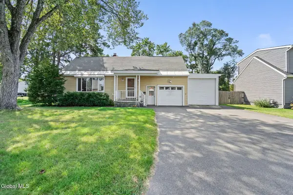 1039 Bill Road, Schenectady, NY 12303