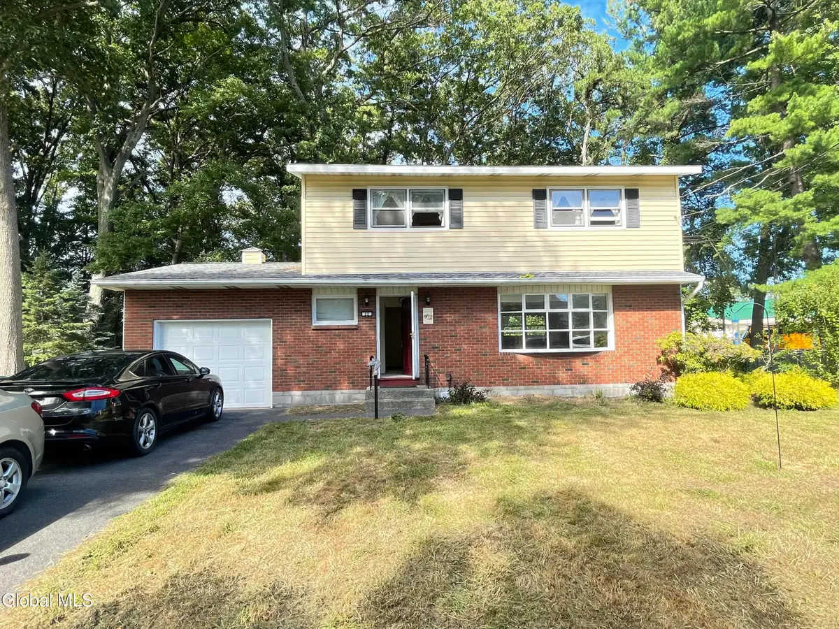 22 Farnam Place, Albany, NY 12205 - #1
