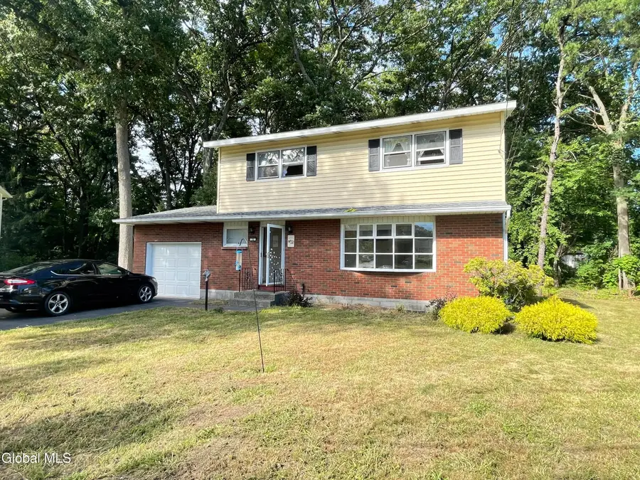 22 Farnam Place, Albany, NY 12205 - #2