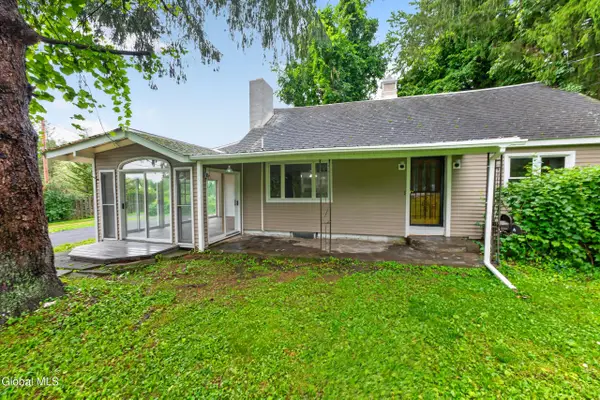1135 Sacandaga Road, Schenectady, NY 12302