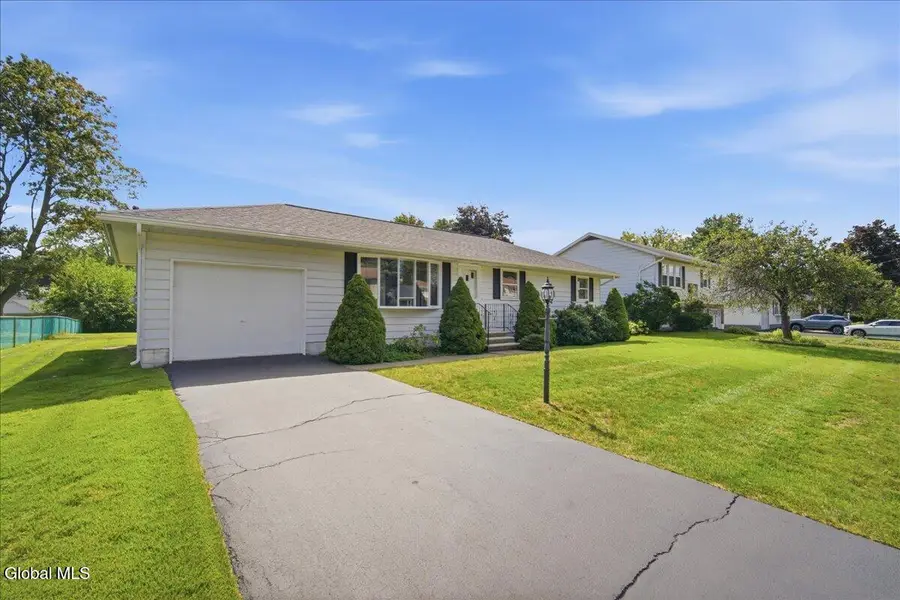 48 Wertman Lane, Loudonville, NY 12211 - #2