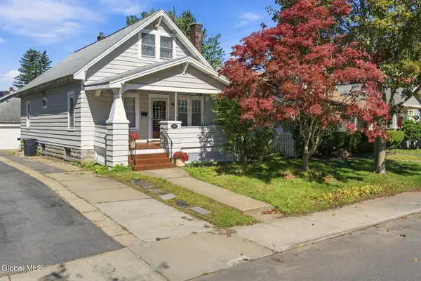835 Pinewood Avenue, Schenectady, NY 12309