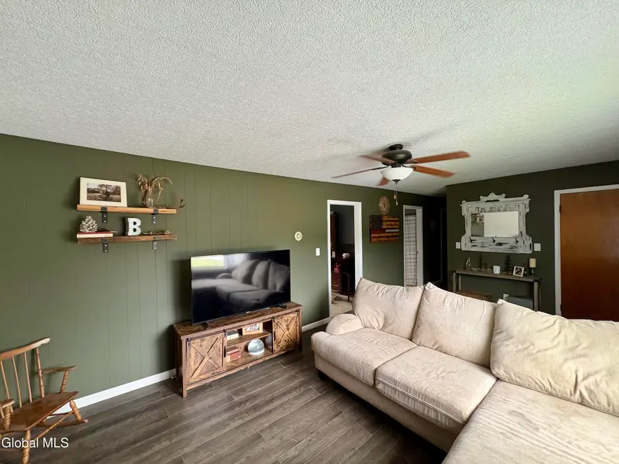 693 New York 10, Jefferson, NY 12093 - #2