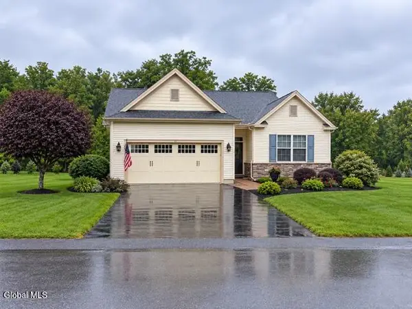 40 Whitney Drive, Halfmoon, NY 12118