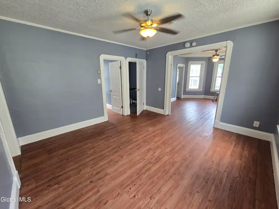 539 Summit Avenue, Schenectady, NY 12307 - #3