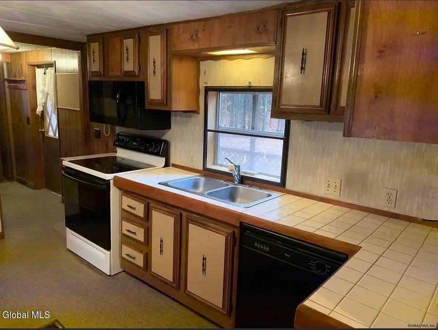 13 Circle Drive, Corinth, NY 12859 - #3