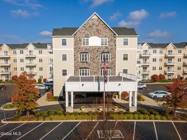 8 Wall Street #APT 437, Clifton Park, NY 12065