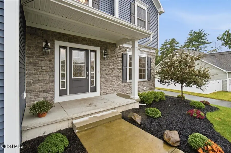 7 Cragmoor Lane, Colonie, NY 12205 - #2