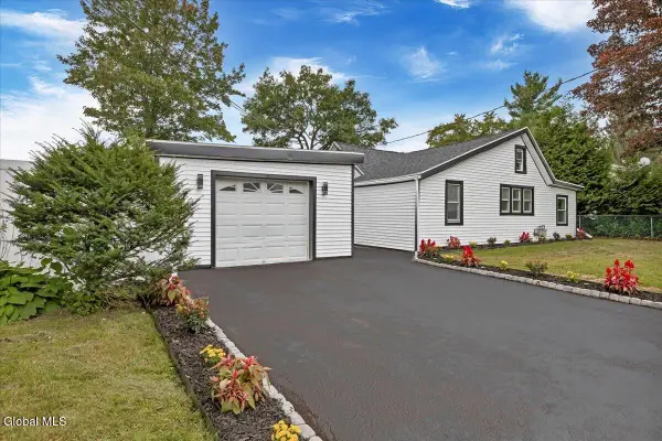 5 Marquette Avenue, Colonie, NY 12110