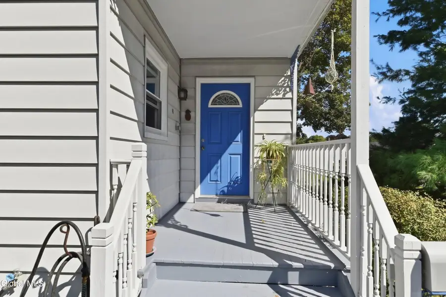 41 Park Avenue, Latham, NY 12110 - #2
