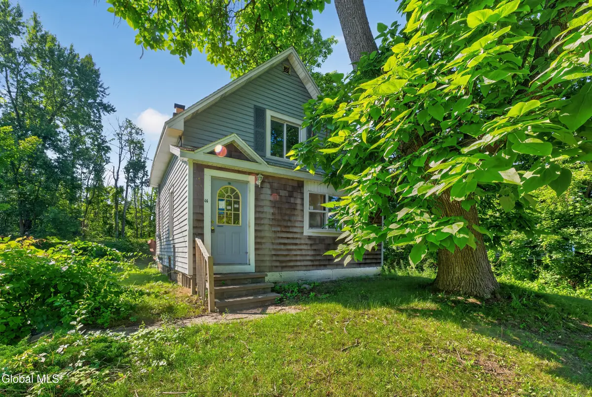 46 N Alandale Avenue, Niskayuna, NY 12304 - #1