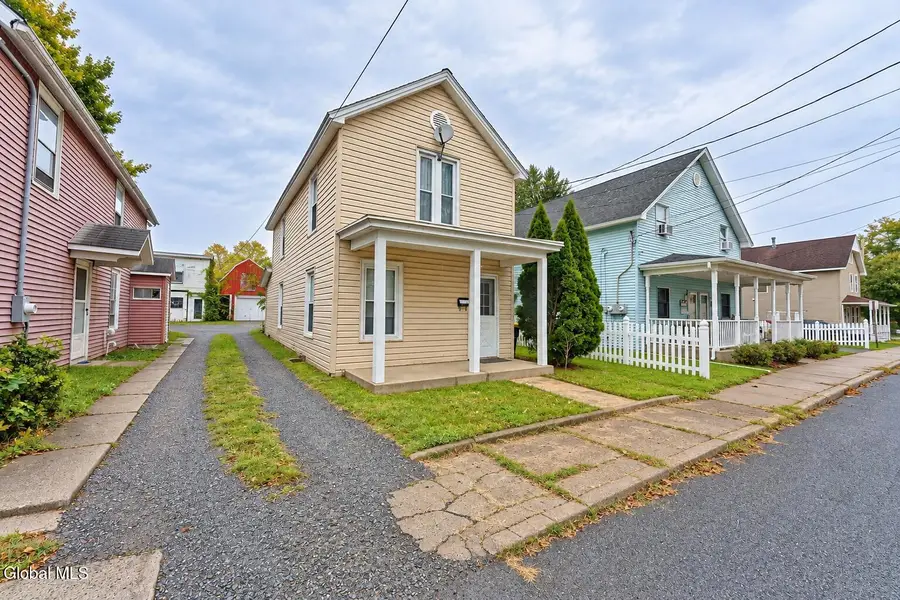 512 Grand Street, Mechanicville, NY 12118 - #2